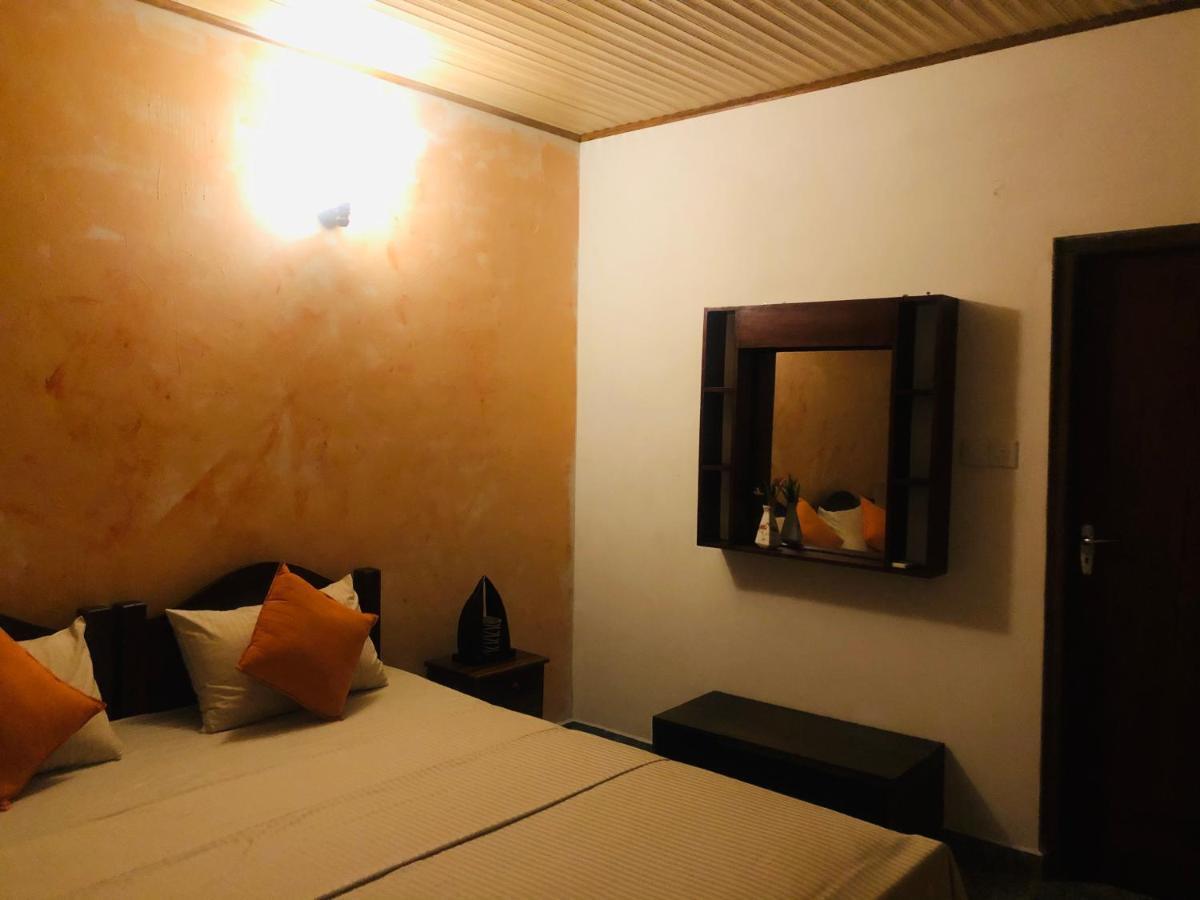 Fernando'S Inn Negombo Exterior photo